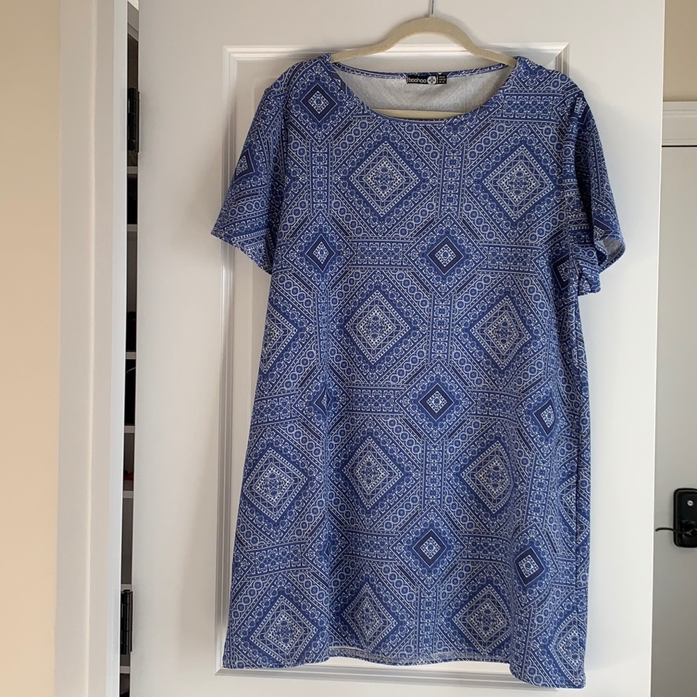 Boohoo dress
